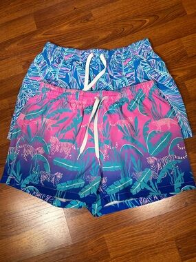 Chubbies Sz M Tiger Print/Tropical Print Swim Trunks Shortie 4" Inseam Bundle